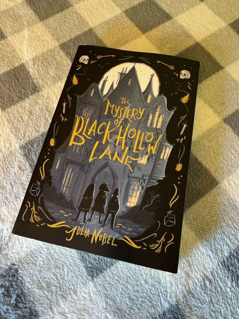 The Mystery of Black Hollow Lane softcover book